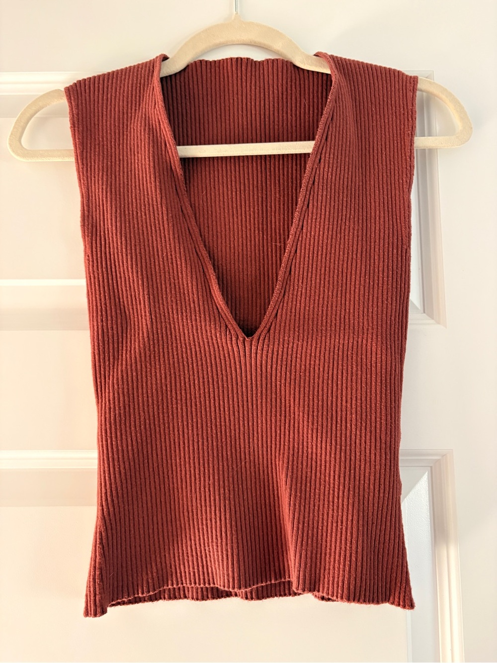Organic ribbed terra cotta set, top and knit skirt